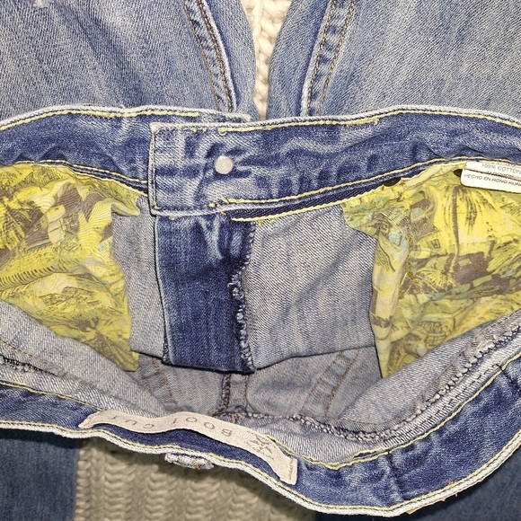 A pair of Arizona boot cut men's jeans size 34x32. Distressed, western, … - Picture 3 of 8